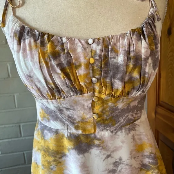 ASTR THE LABEL yellow tie dye mini dress size M EUC summer party - Image 4