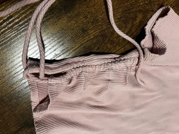 Pink scrunch crop top - Image 2