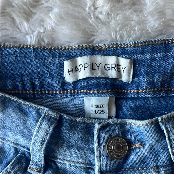 Happily‎ Grey Blue Jean Shorts with Classic Style Woman’s Size 2 or 1/25 - Image 3