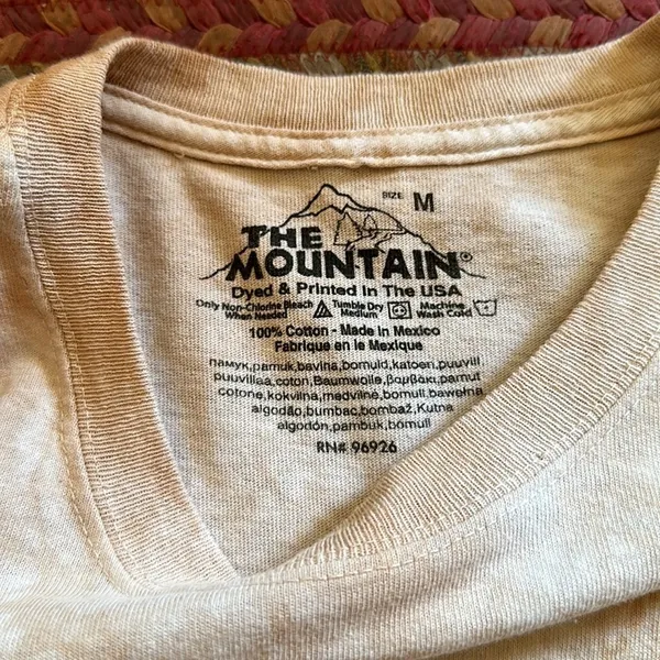 2011 Retro Vtg The Mountain Guinea Pig Face Graphic Tie Dye Tee - Image 2