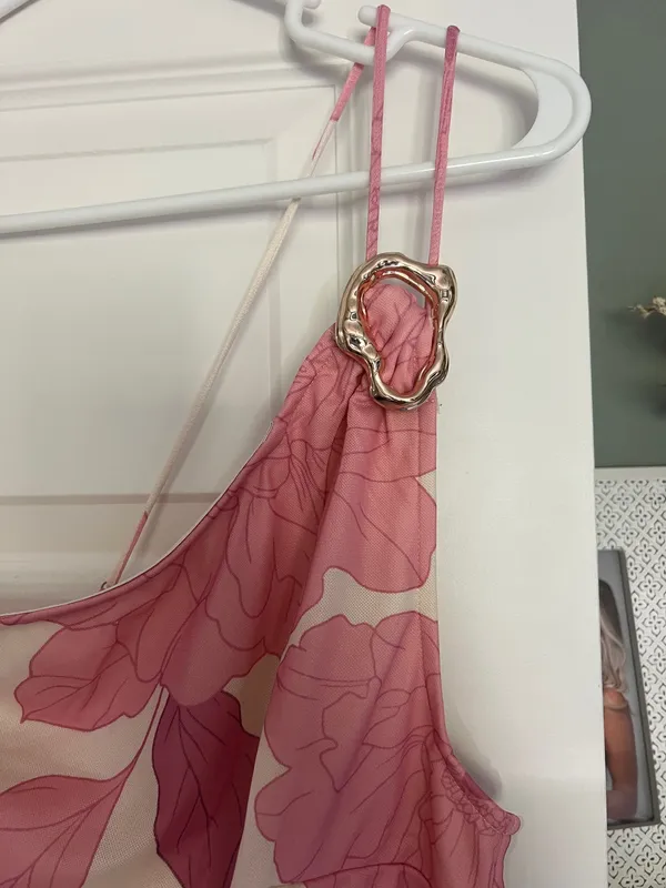 These Three Boutique One Shoulder Pink/Cream Maxi Dress Small - Image 6