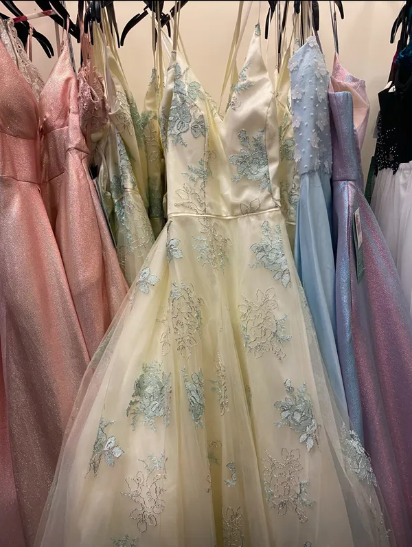 JCPenney Cream And Mint Green Prom Dress - Image 9