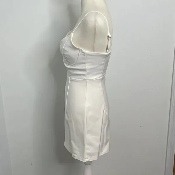 Polly cocktail dress. White. Size 6. Homecoming. Prom. Wedding. - Image 2
