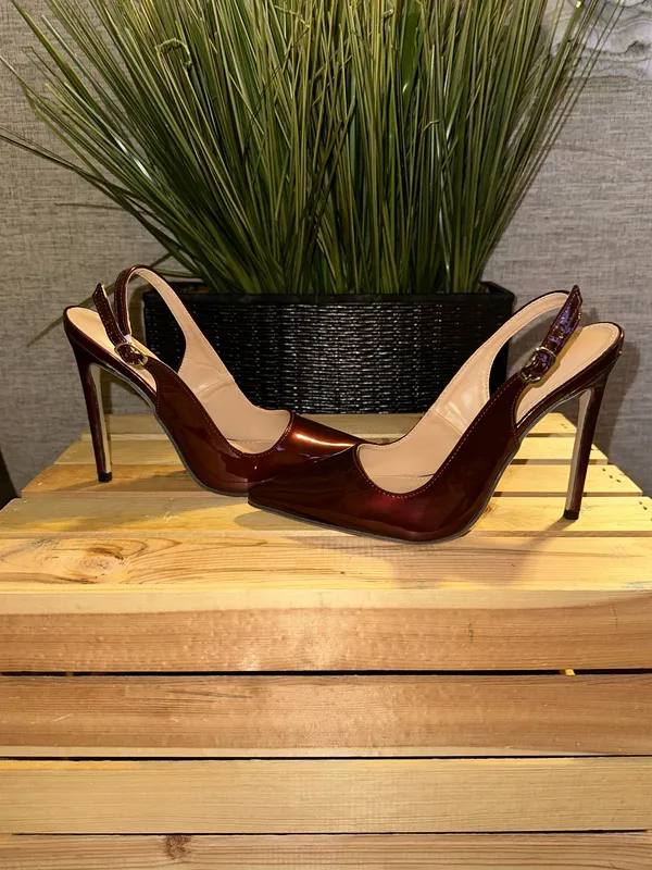 Boutique Shiny burgundy pointed toe sling back heels - Image 2