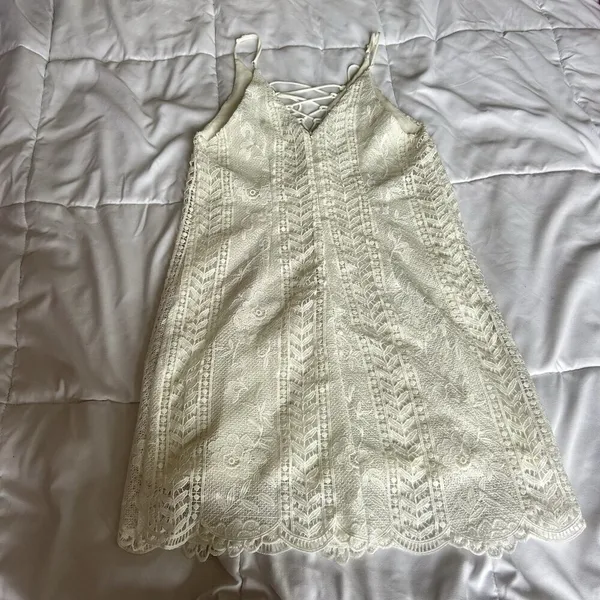 ASTR the Label Womens XS White Ivory Lace‎ Up Crochet Mini Dress Floral - Image 9
