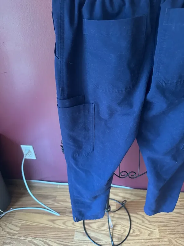 Figs Navy Drawstring Cargo Sweatpants - Image 12