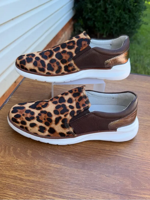 Johnston & Murphy Leopard Calf Hair Slip On Sneakers Women’s 8M Brown Leather - Image 2