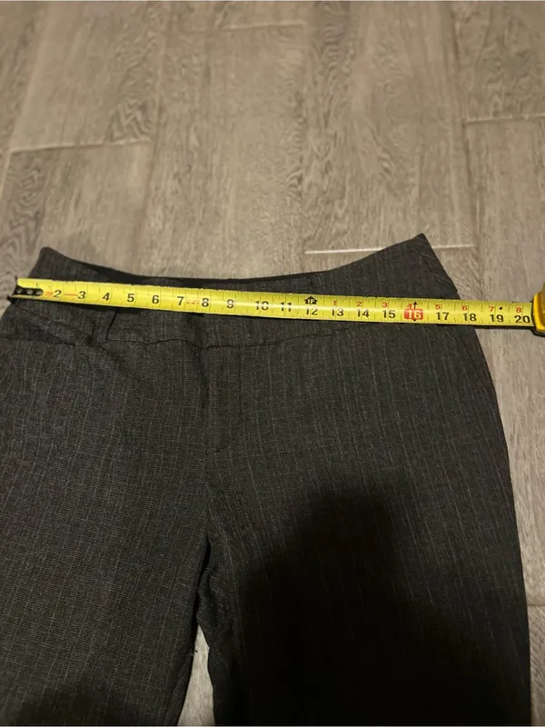 Apt. 9 gray pin stripedDress Pants - size 12 - Image 3
