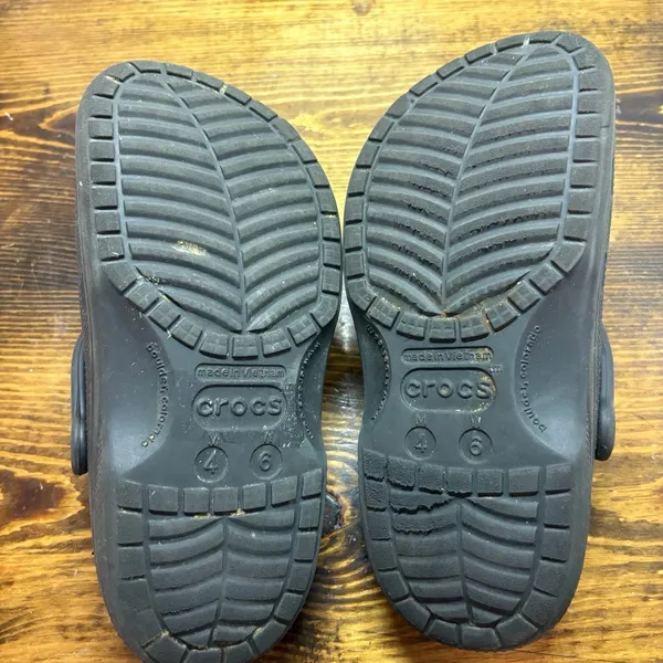 Crocs Black Fur Lined‎ Clogs Size Women 6 - Image 10