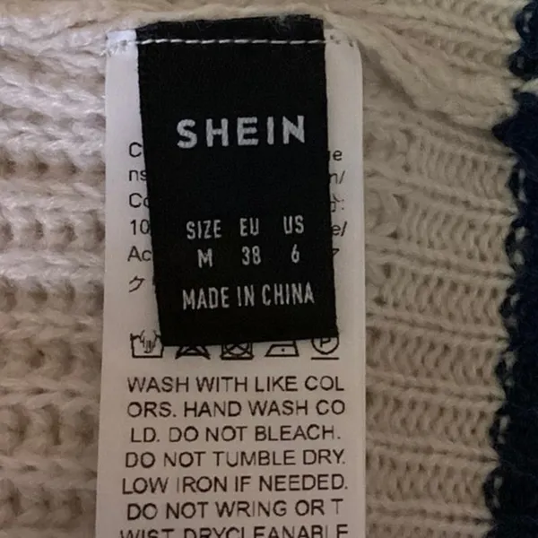 Shein Women's Knit Ribbed Cream V-Neck Long Sleeves Pullover Sweater Top Size 6 - Image 3