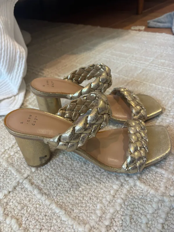 Gold target heels - Image 3