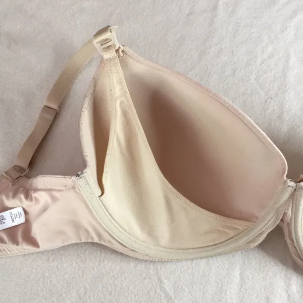 Womens Gilligan & O’Malley Nursing Bra Underwired Soft Nude Beige Size 36DDD - Image 5