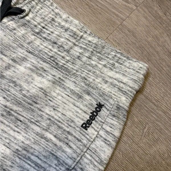 •REEBOK• SWEATPANTS - Image 4