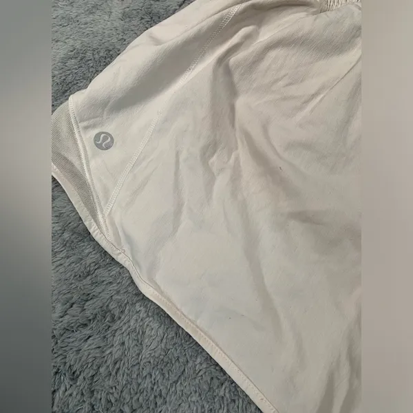 Lululemon white shorts 4 - Image 5