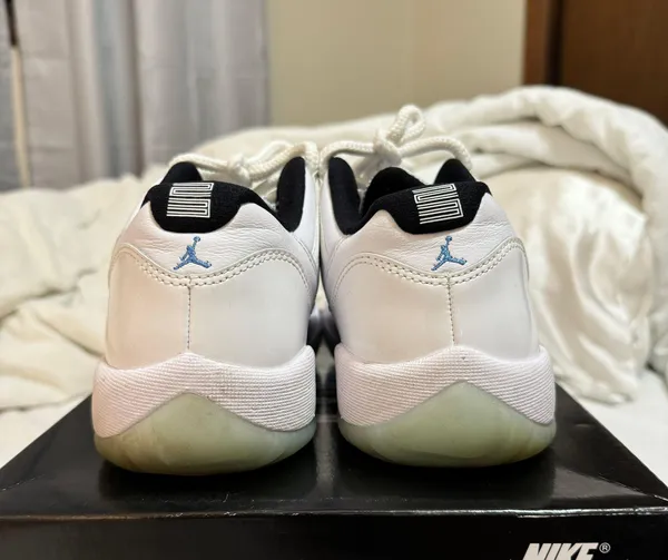 Jordan Air 11 Retro Low (GS) - Image 4