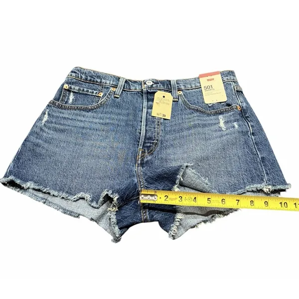 Levi's 501 NWT High Rise Women's Shorts‎ Blue Fringe Size 31 Button Fly - Image 5