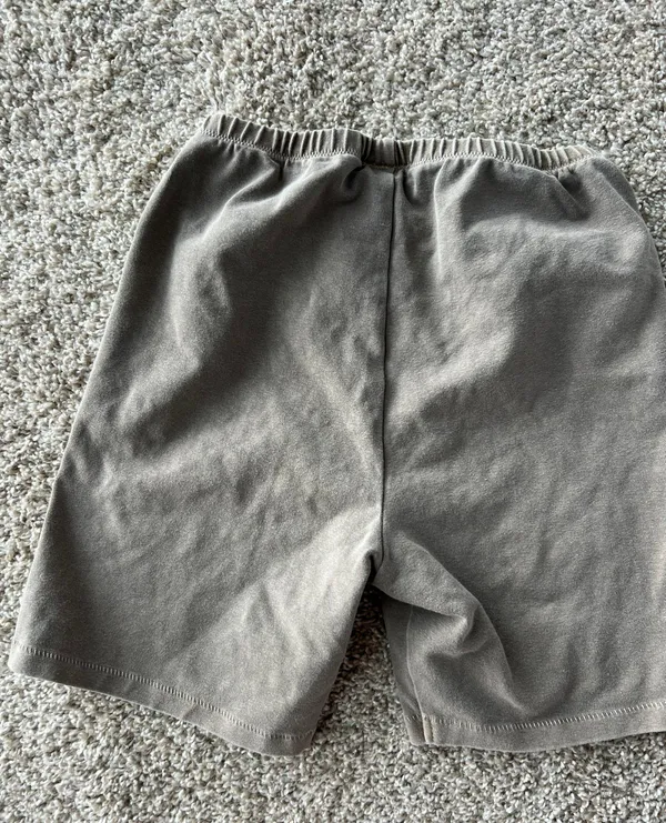 SKIMS Biker Shorts - Image 4