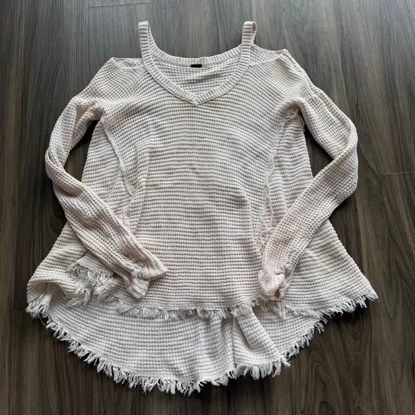 Free People Sweater - Image 2