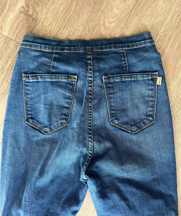 Vibrant Miu Blue Distressed Bell Bottoms Jeans - Image 7