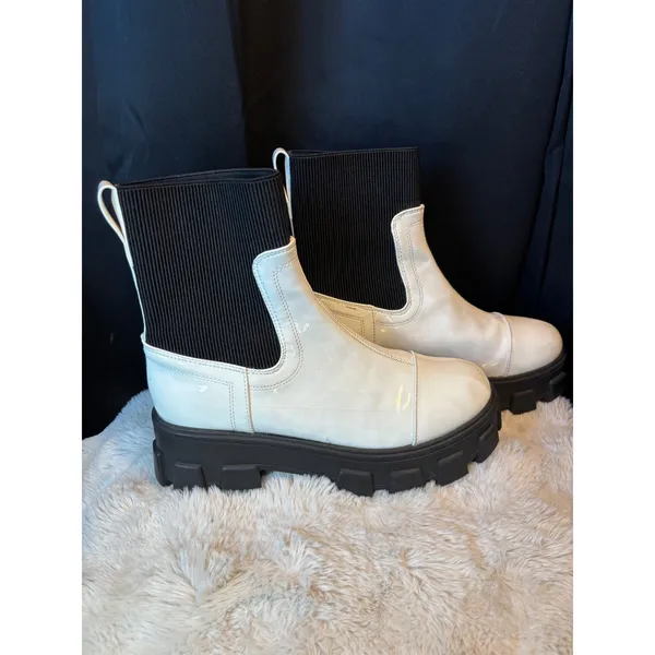 Circus by Sam Edelman Darielle White Patent Lug Sole Sock Ankle Boots - Image 4