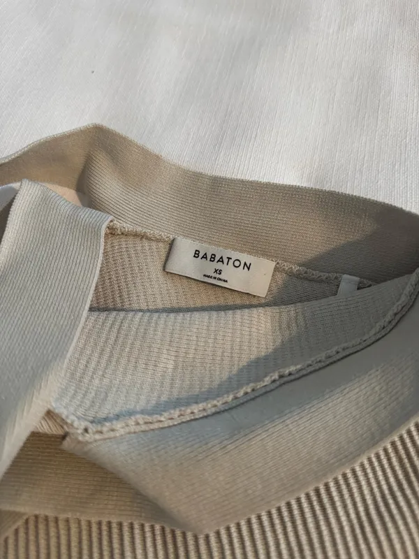 Aritzia Babaton Tank - Image 5