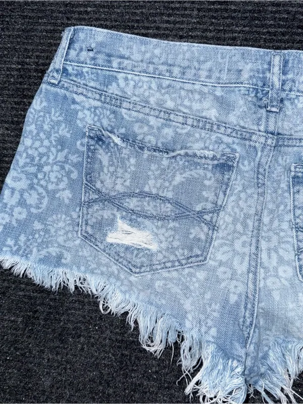 Abercrombie Fitch Low Rise Micro Mini Floral Denim Distressed Jean Shorts 8 Y2K - Image 5