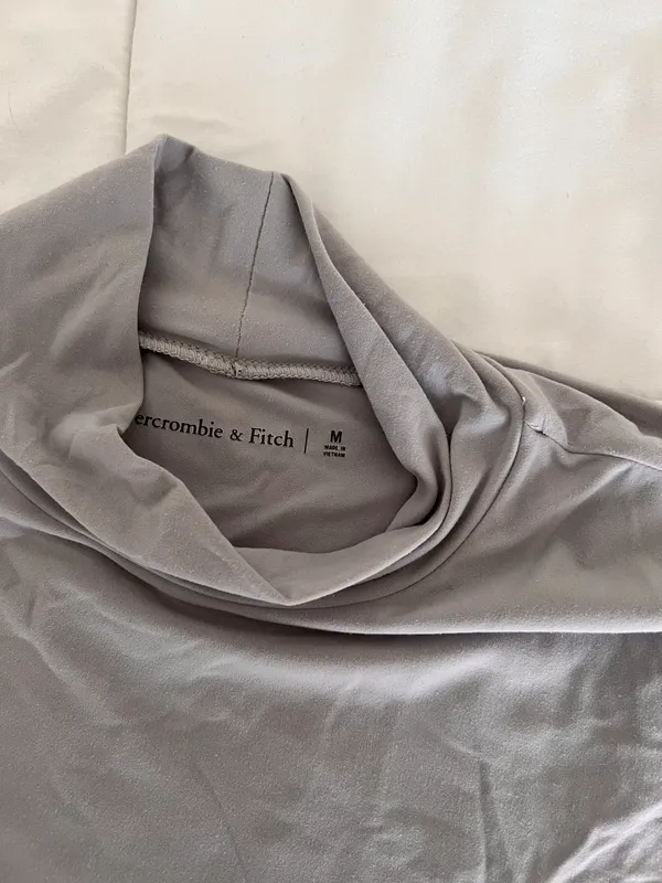 Abercrombie soft matte turtleneck - Image 3