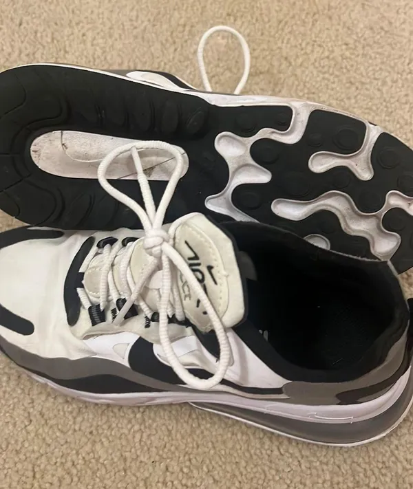 Nike Air Max Reacts - Image 2