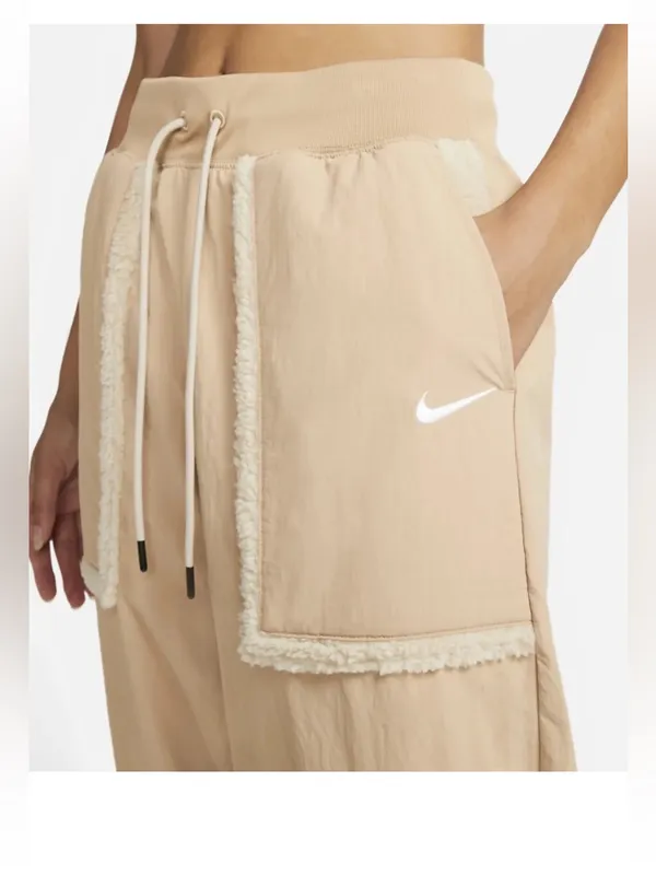 Nike Sportswear Essential Woven Faux Fur High-Waisted Curve Joggers in Hemp Tan - Image 2