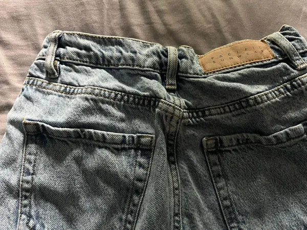 Jeans - Image 3