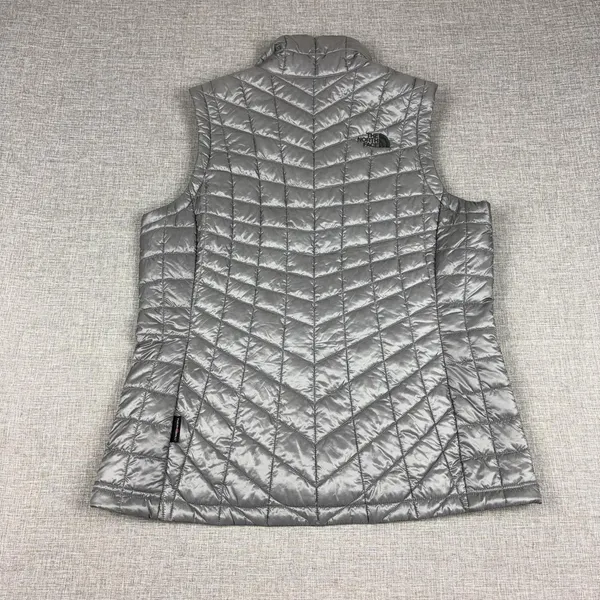 The North Face ThermoBall Puffer Vest Womens Medium Gray Quilted Zip Insulated - Image 11