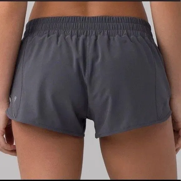 Lululemon Hotty Hot Low-Rise 2.5" Shorts Dark Grey - Image 2