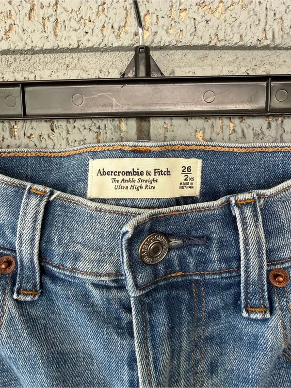 Abercrombie & Fitch Ultra High Rise Ankle Straight Jeans Black Size 26/2 - Image 3