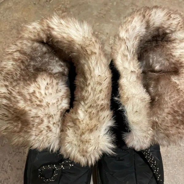 Time & Tru Black Thinsulate Faux Fur Quilted Boots Womens Size 7 Winter - Image 7