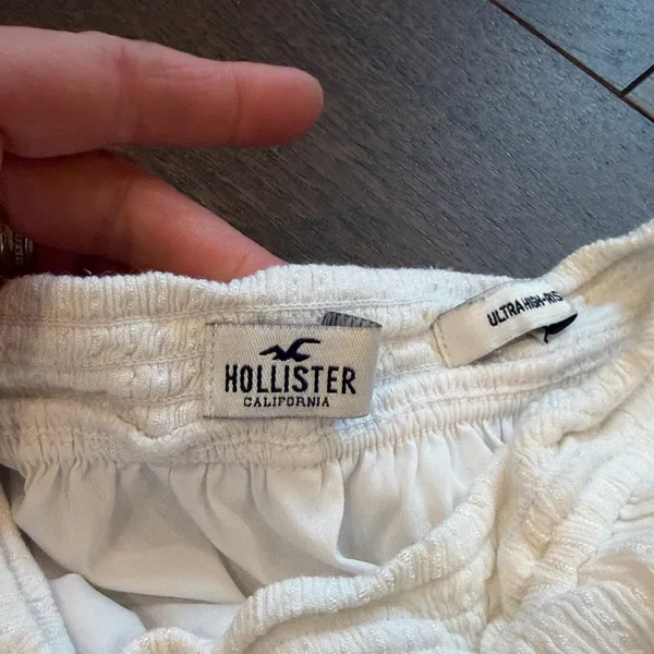 Hollister Tiered White/Cream Pull On Skirt Size Medium C3-004 - Image 2