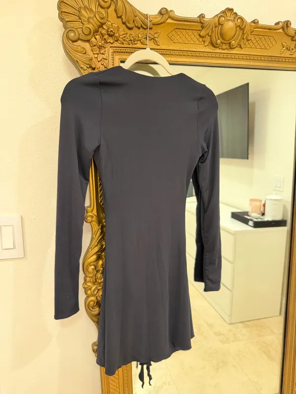 Brand New Oh Polly Size 4 Black Scrunched Dress Flowy - Image 3