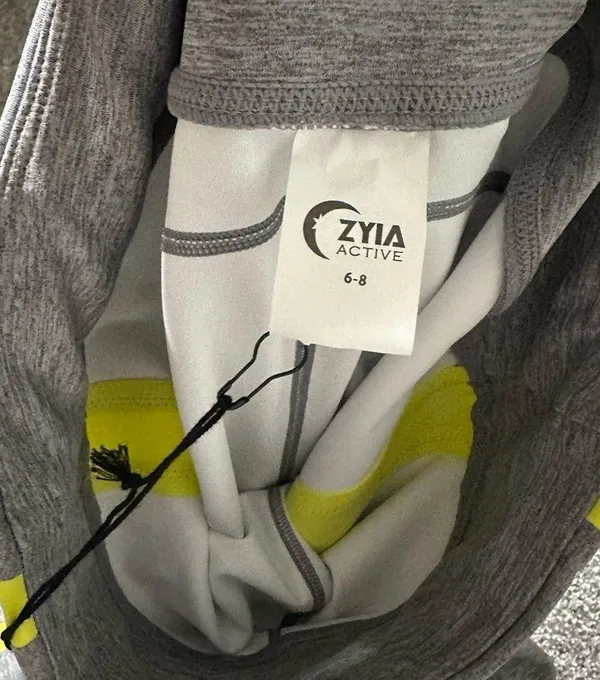 Zyia leggings new with tags! Size 6-8 gray and neon yellow - Image 2