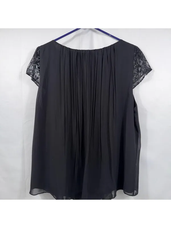 Alice + Olivia Black Lace Sleeve Blouse – Size M - Image 7