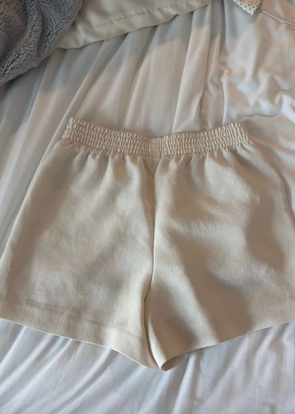 Aritzia Gelato Wilfred 3" Shorts Light Birch - Image 2