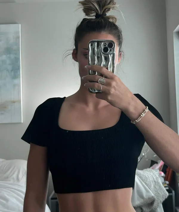 Aritzia Babaton Black Top - Image 2