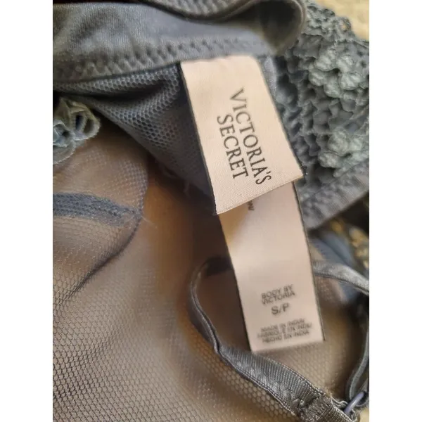 Victoria's Secret Lace Bralette Women Small Bra Front Close Racerback Gray Flirt - Image 2