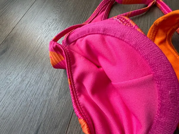 Hollister Two-Piece Swim Bikini Set in Pink/Orange Top Small/ Bottom X-Small - Image 9