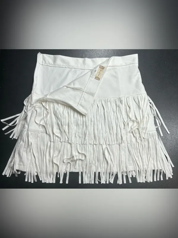 Altar'd State Size M White Faux Suede Fringe Mini Skirt - Image 5