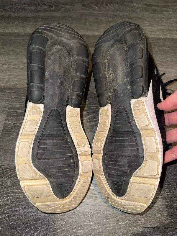 Nike Air Max 270 Shoes - Image 6