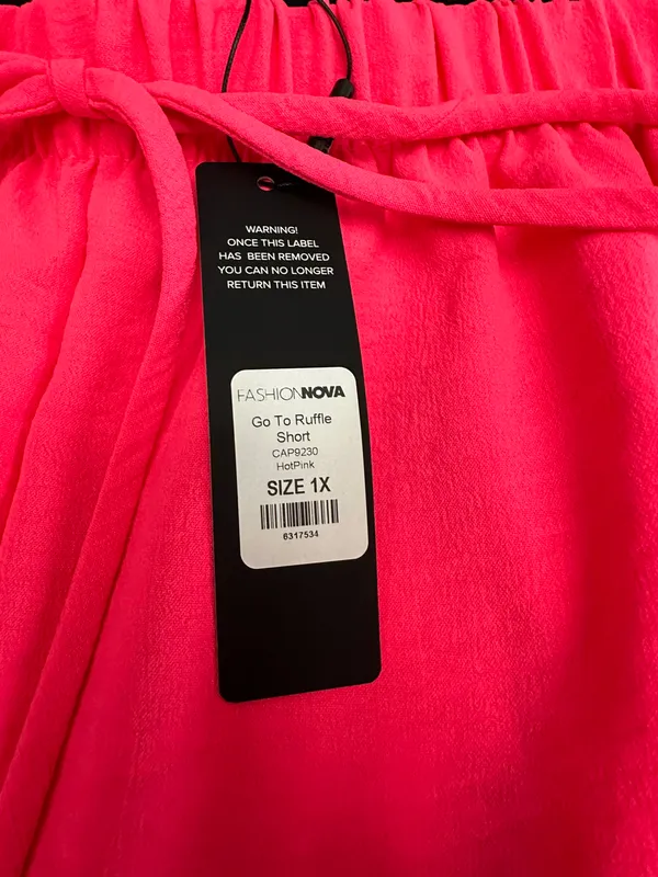 FashioNova Hot Pink Ruffle Shorts - Image 4