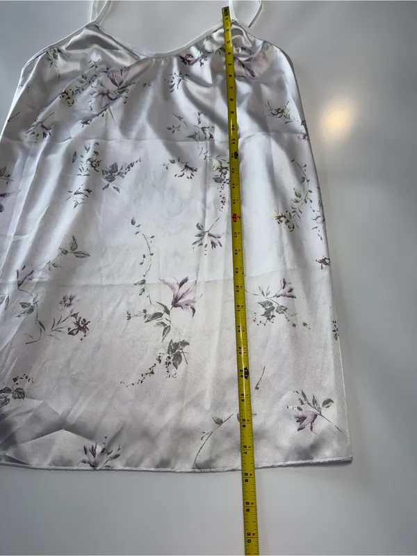 White Satin Floral Slip Chemise with Adjustable Straps Size Large NWOT - Image 4