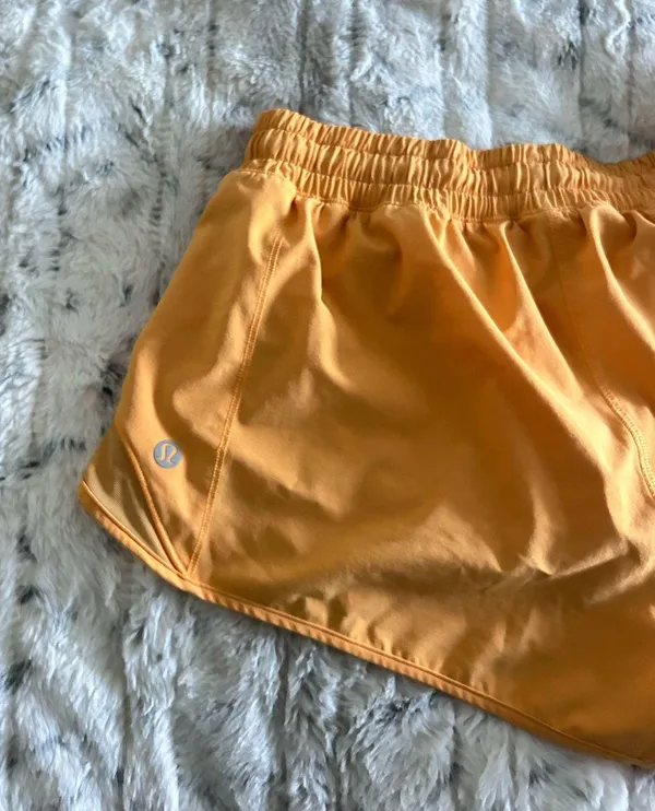 Lululemon Hotty Hot 2.5" - Image 6