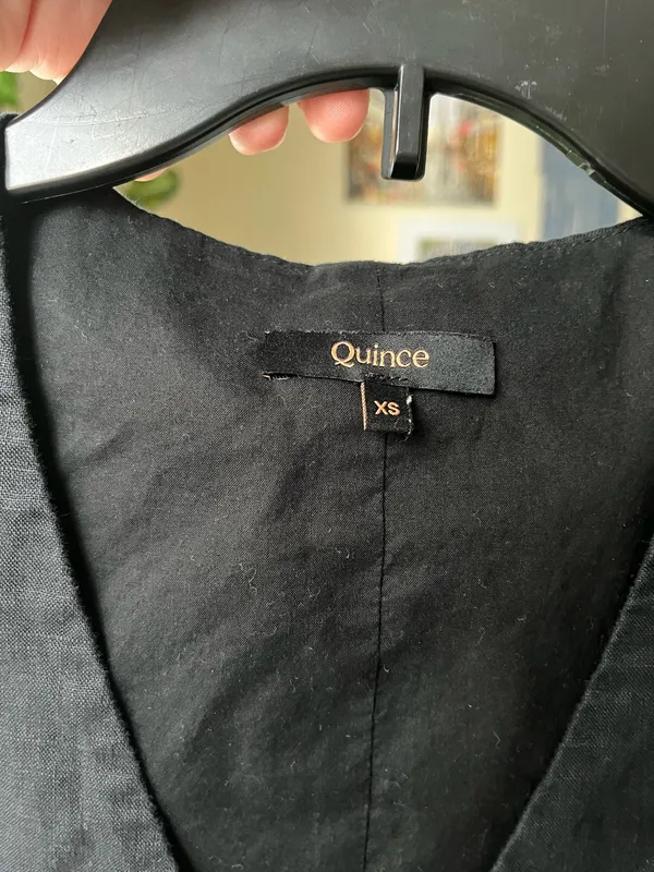 Quince Black Linen Vest - Image 2