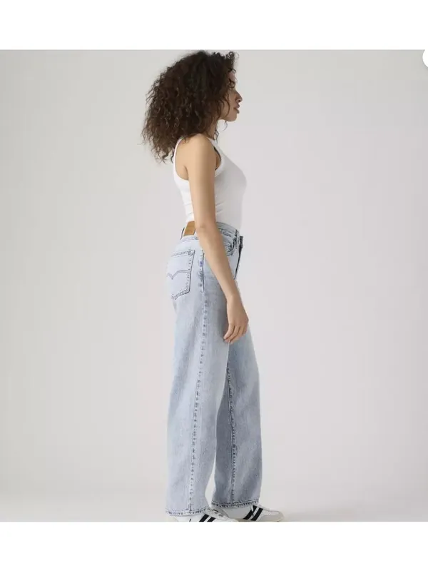 Levi's 31x30 Premium Baggy Dad Women's Jeans Fan Fare Light Wash - Image 3