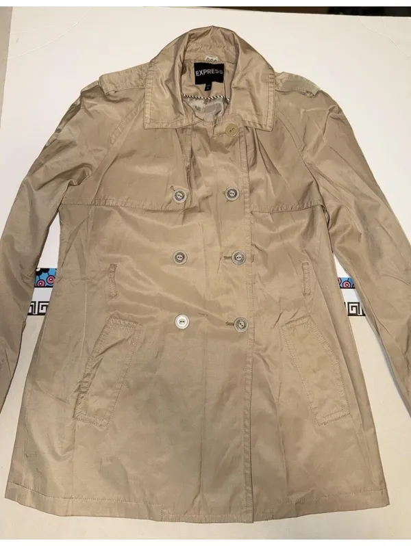 Size Large Women’s Express Trench Coat Beige Khaki Color Jacket - Image 4